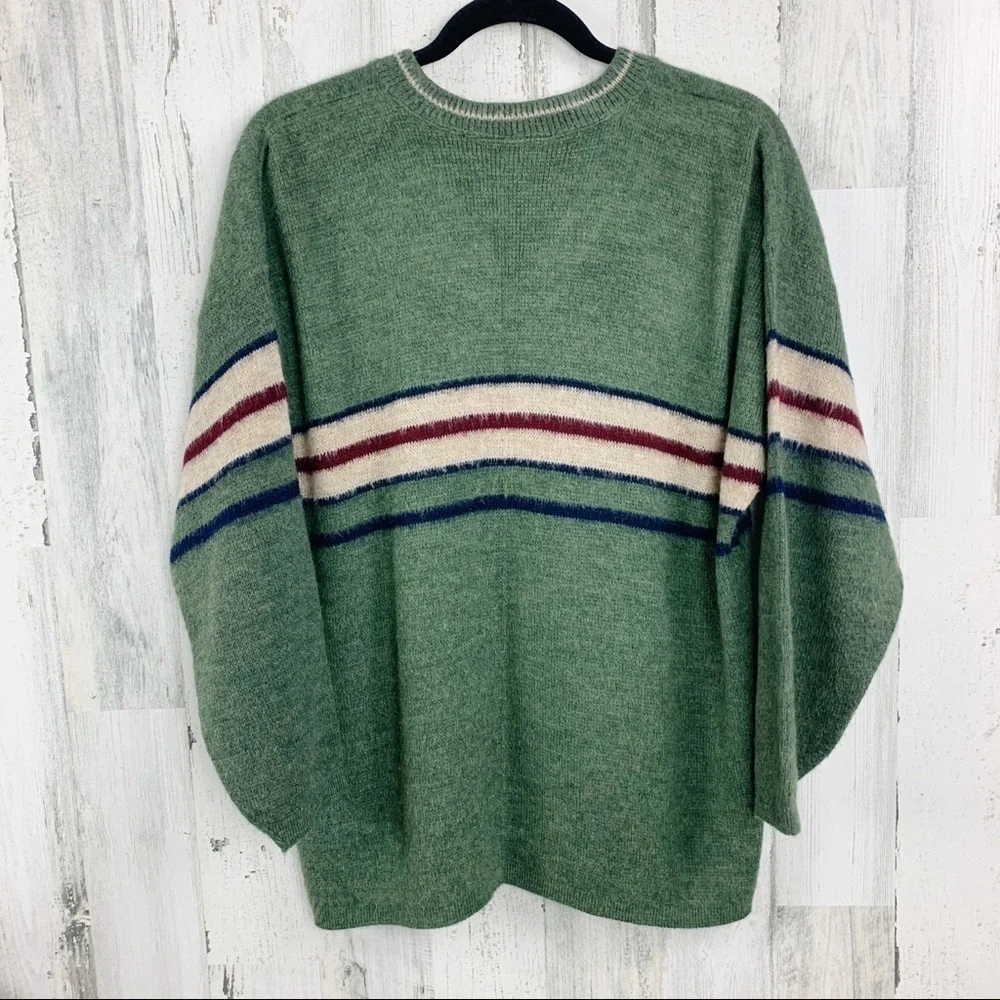 Knit Avenue 100% Acrylic Made In USA Size Large